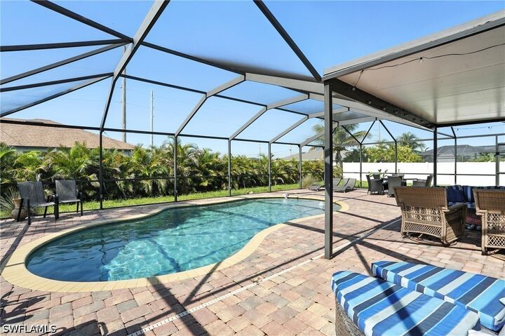 Property Photo:  324 NW 24th Terrace  FL 33993 