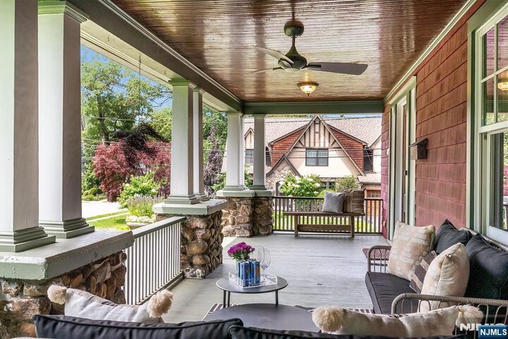 Property Photo:  275 Highwood Avenue  NJ 07450 