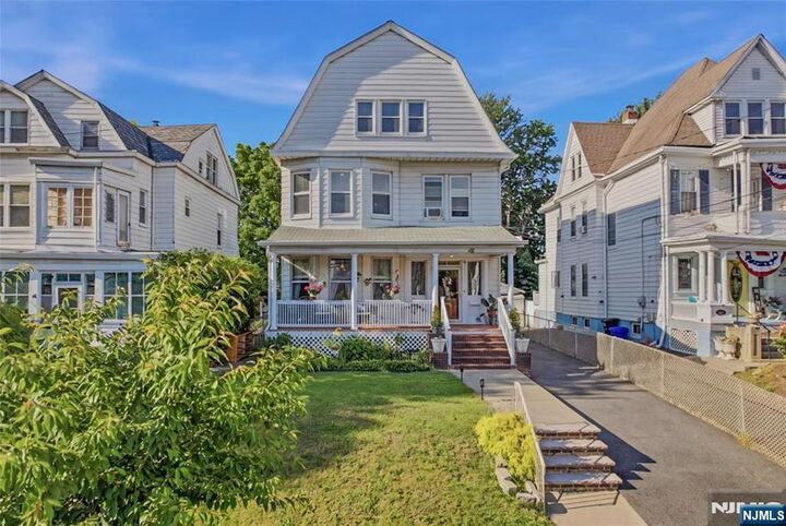 Property Photo:  42 Rossmore Place  NJ 07109 