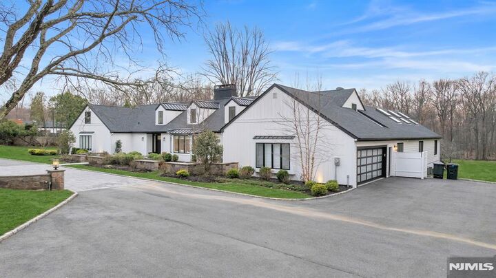 Property Photo:  16 Greenbrook Road  NJ 07006 