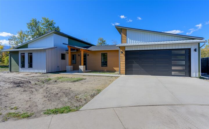 Property Photo: 5699 Golf Drive MT 59847