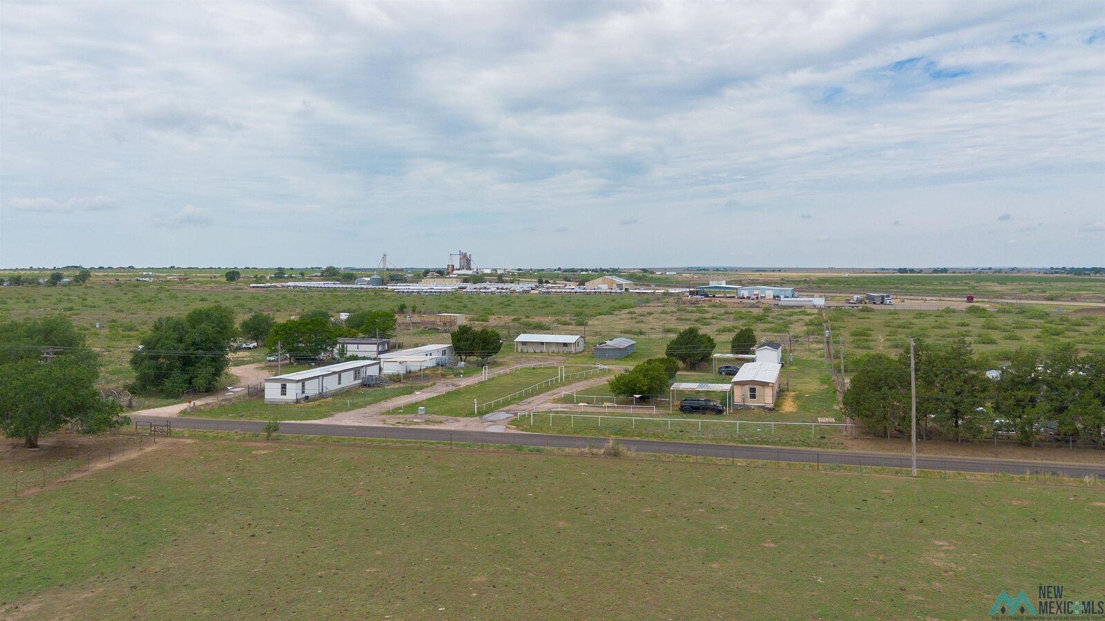 Property Photo:  674 S Roosevelt Road T Street  NM 88130 