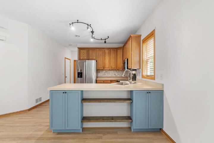 Property Photo: 1524 Independence Drive 502 MN 55057