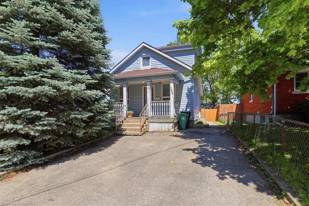 Photo de la propriété:  103 Chalmers Street N  ON N1R 5C1 