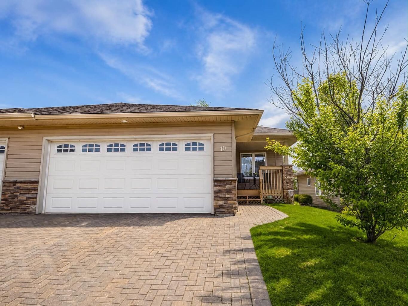 Property Photo: 131 Moberly 10 AB T0E 0Y0