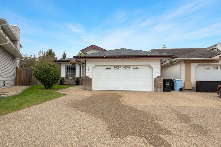 Property Photo:  116 Castle Ridge Lane  AB T9K 5A8 