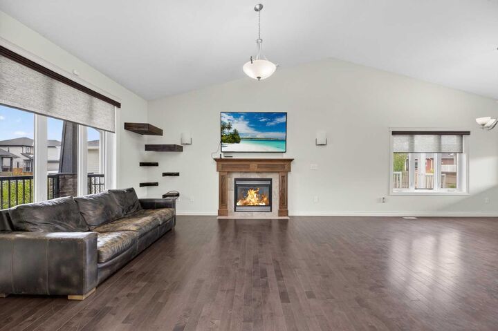 Property Photo: 17 Viceroy Crescent AB T4H 0C4