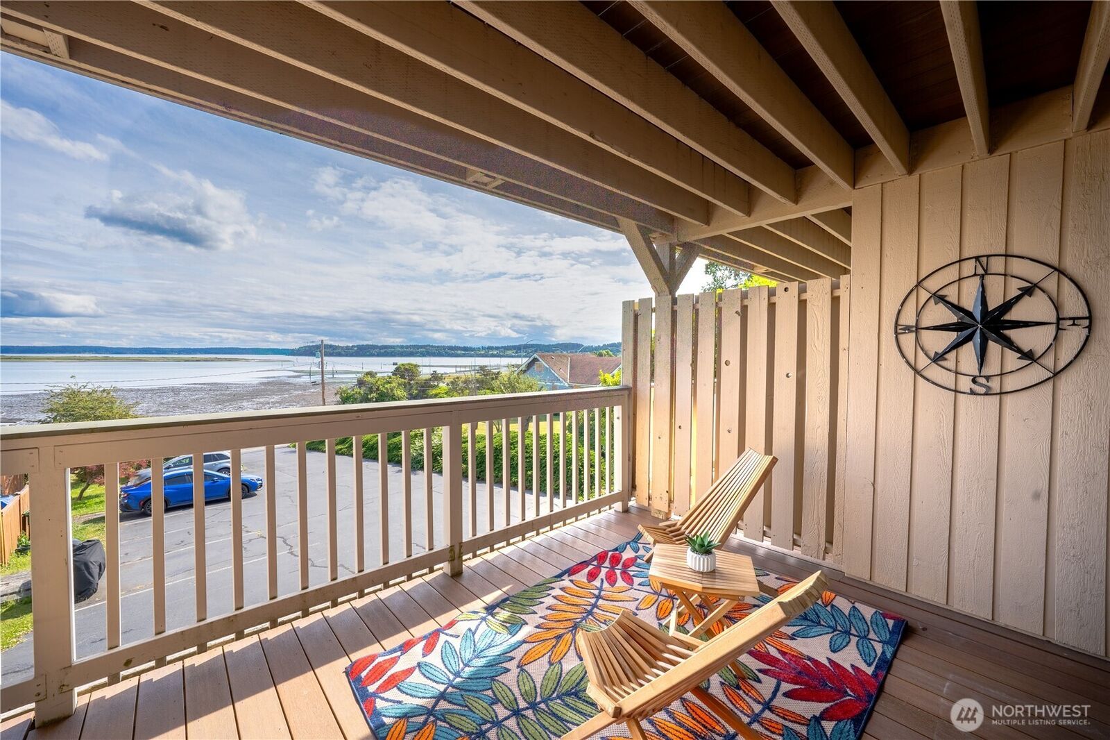 Property Photo:  1199  9th Avenue 204  WA 98277 