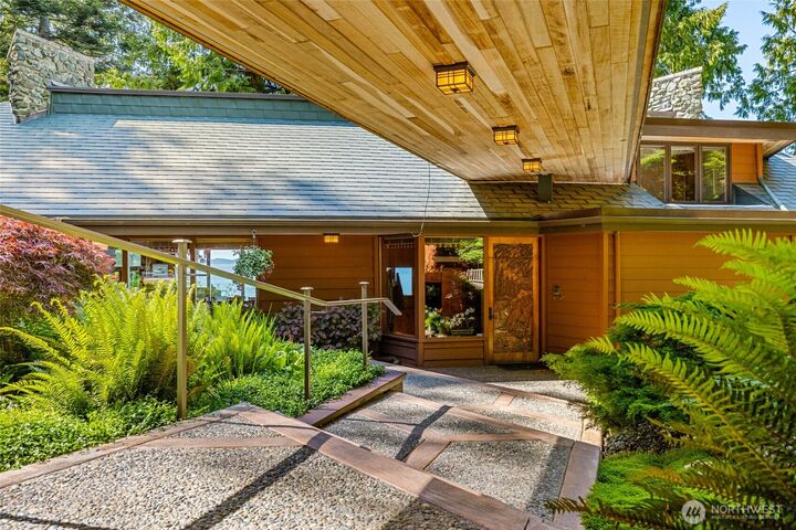 Property Photo:  3559  Biz Point Road  WA 98221 