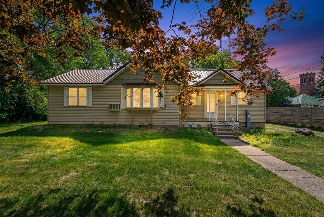 Property Photo:  17 N 5th Street  WI 54986 