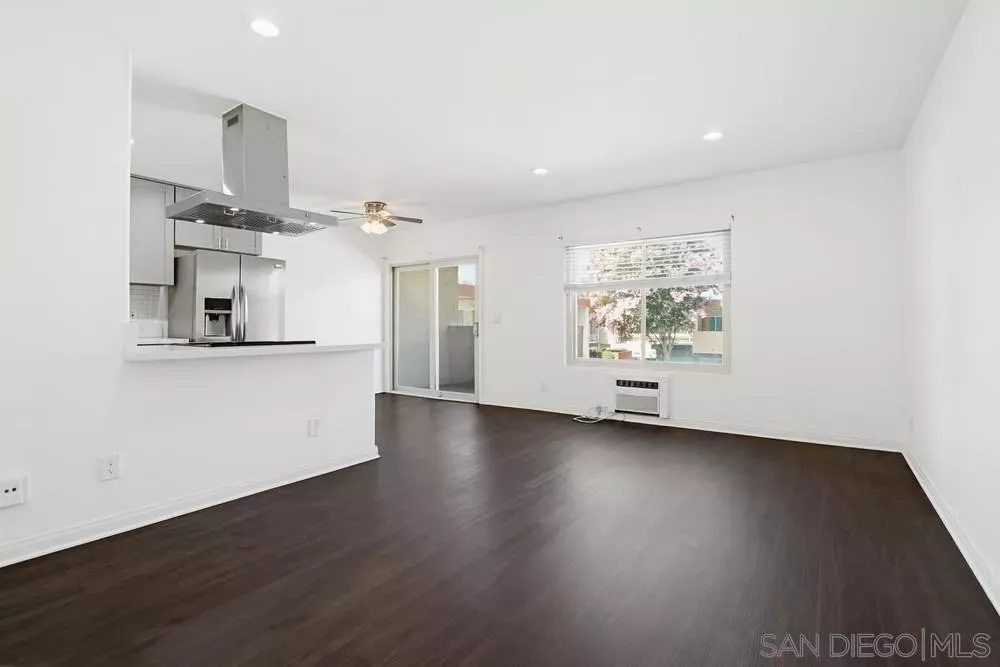 Property Photo: 9598 Carroll Canyon 266 CA 92126