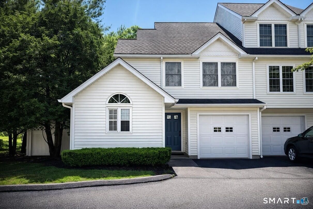 Property Photo: 254 Old Lambert Road 254 CT 06477