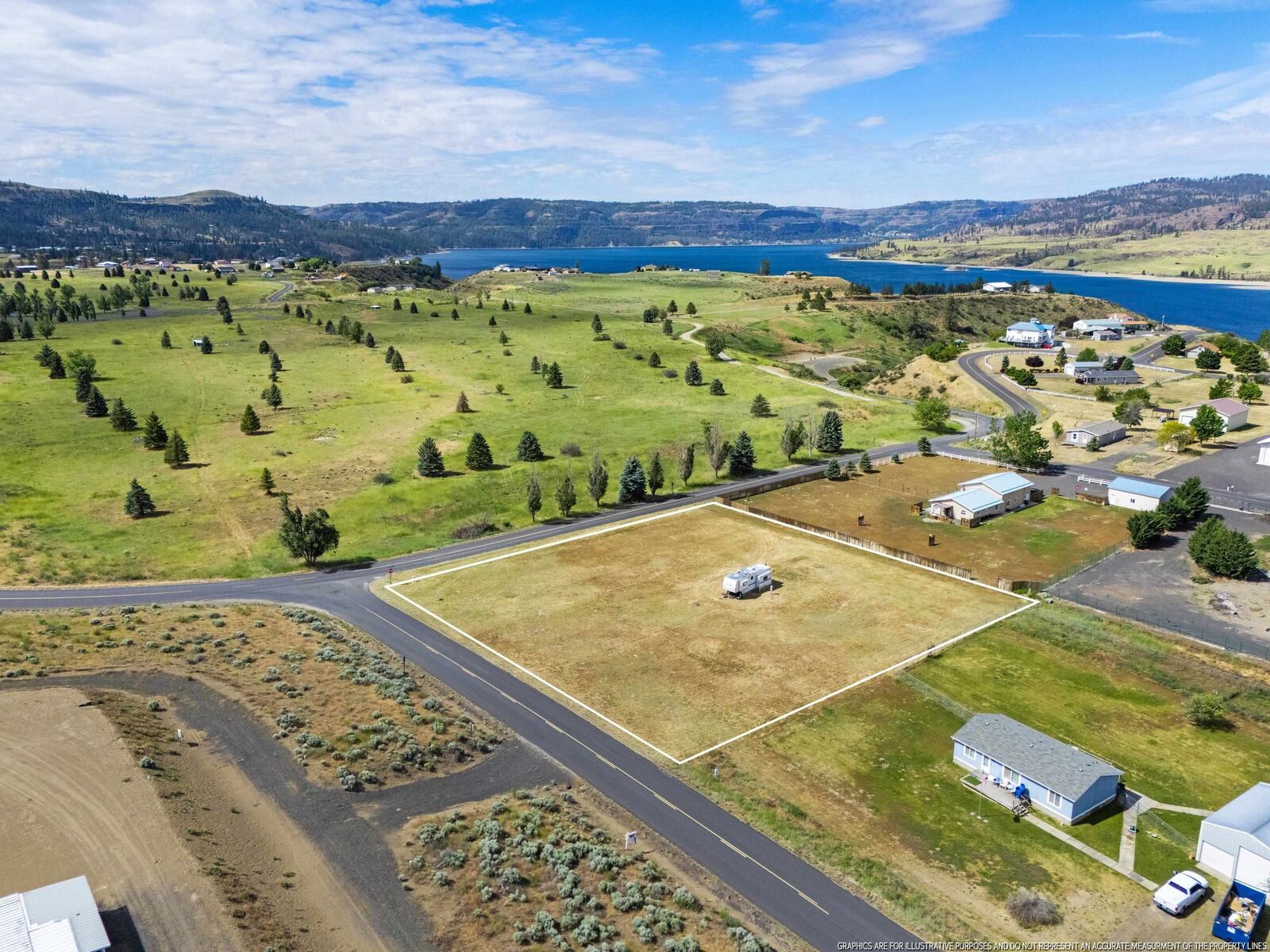 Property Photo:  41977 Fawn Ln N  WA 99122 