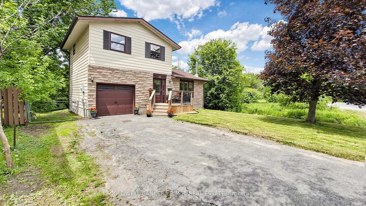 Property Photo:  98 Metro Road S  ON L4P 1W2 