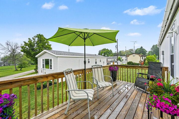 Property Photo:  261 Hillview Road  ON K7H 3C8 