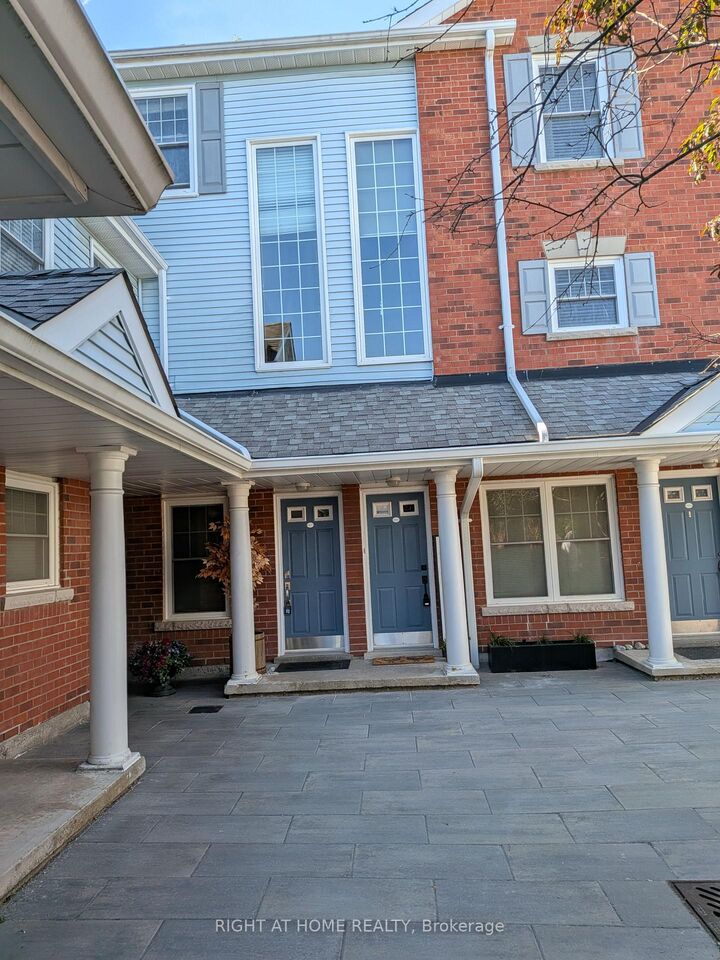 Property Photo: 1663 Nash Road D-7 ON L1E 1S8