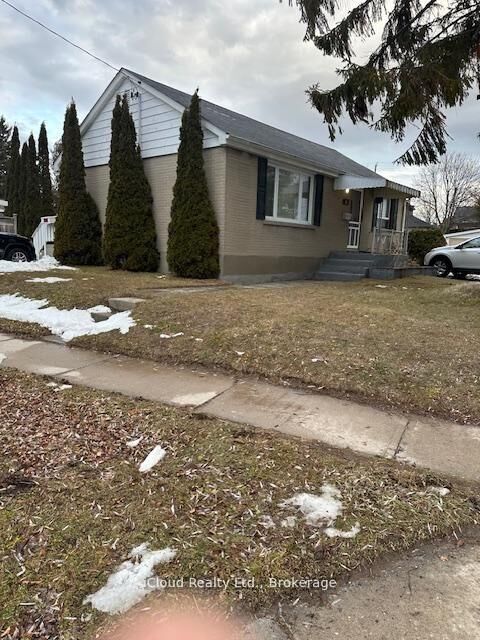Property Photo: 38 Kawartha Avenue ON L1H 3Y8