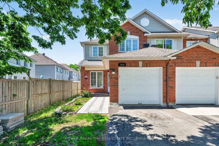 Property Photo: 1654 Varennes Boulevard ON K4A 4B2