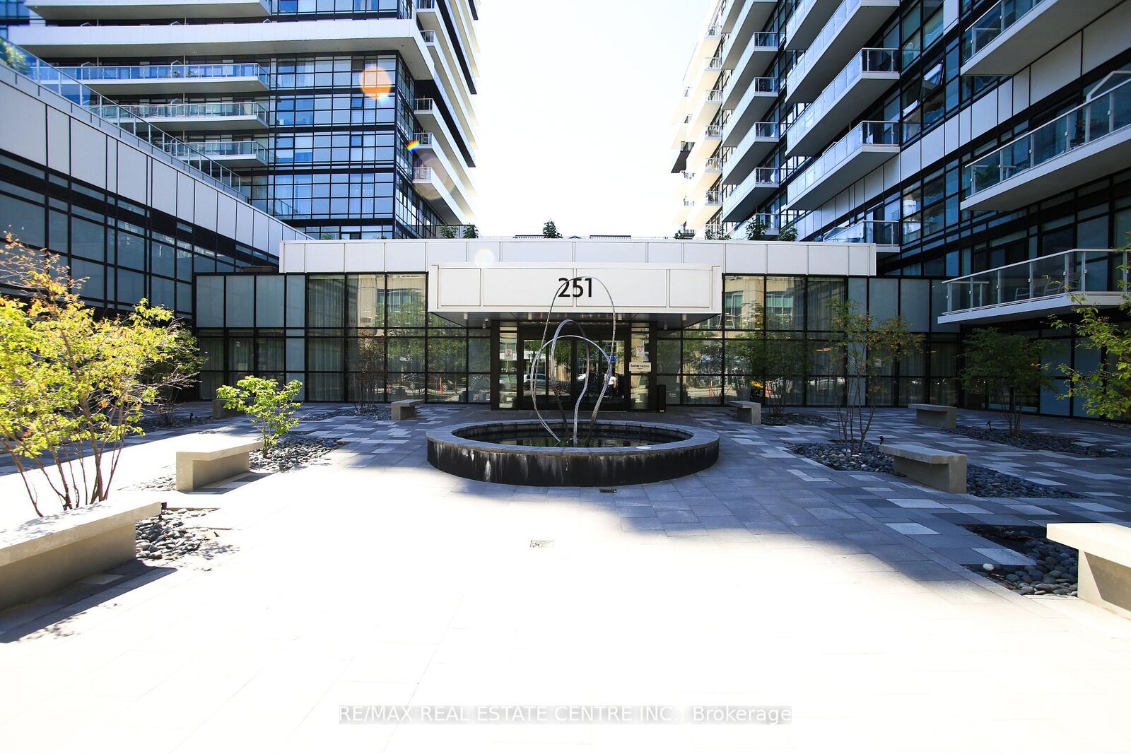 Property Photo: 251 Manitoba Street 519 ON M8Y 0C7