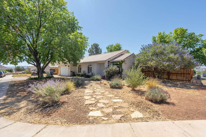 Property Photo:  2804 E 350 N  UT 84790 