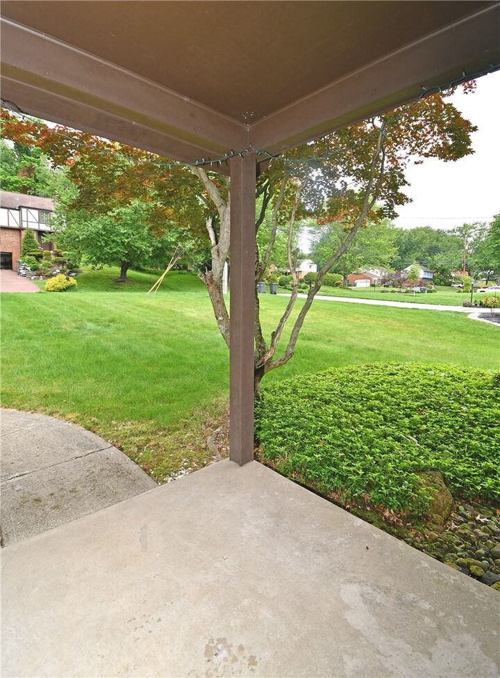 Property Photo:  2461 Corteland Drive  PA 15241 