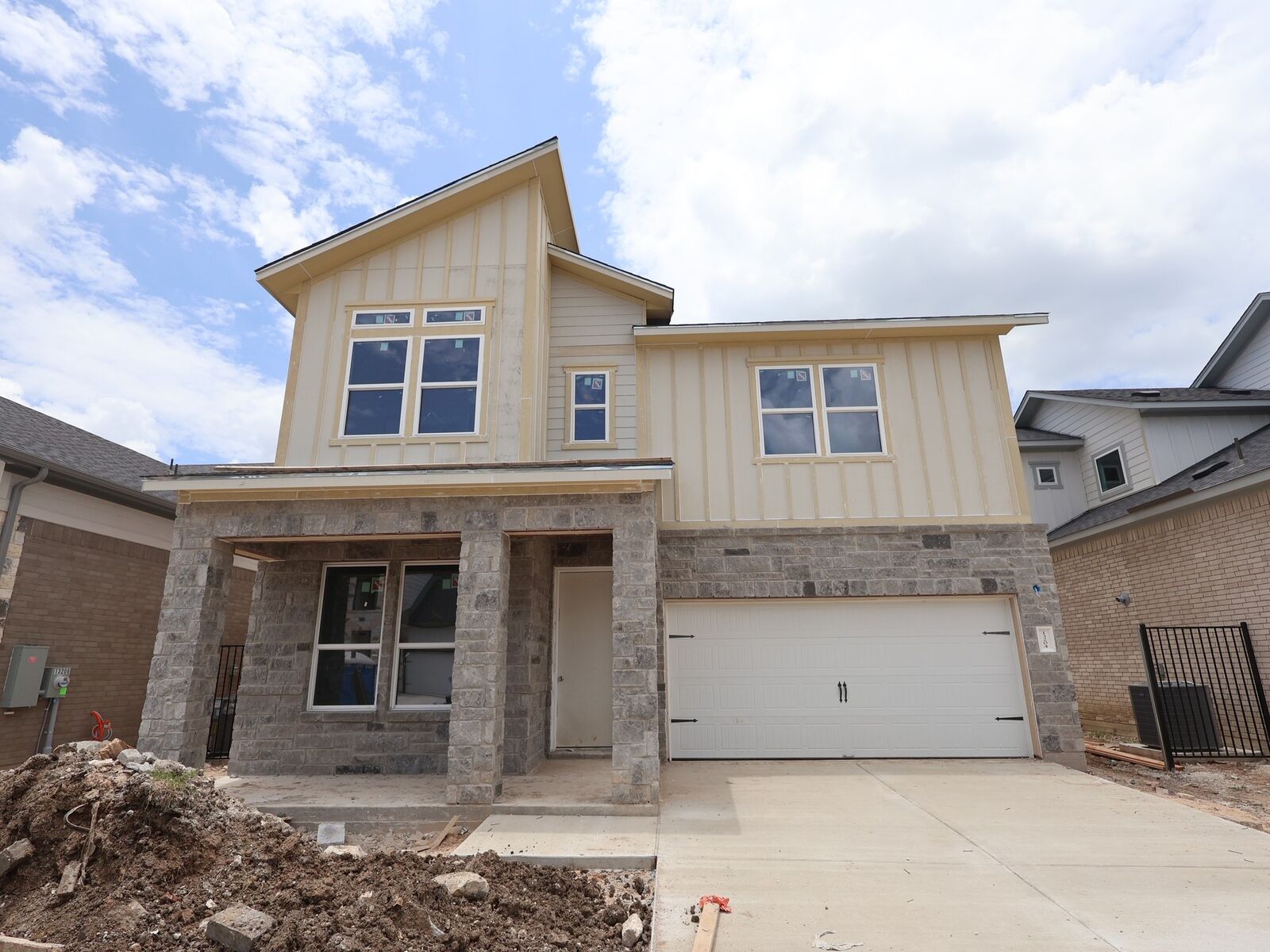Property Photo:  13204 Stabler Drive  TX 78652 