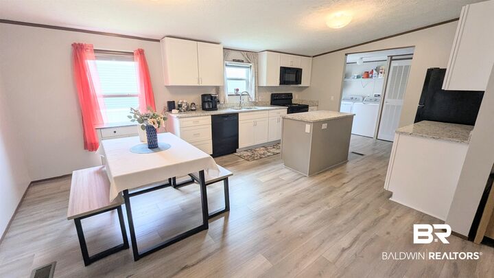 Property Photo:  1393 Ridgewood Drive  AL 36549 