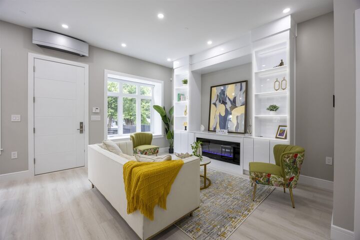 Property Photo: 5808 Lanark Street 1 BC V5P 2Y4
