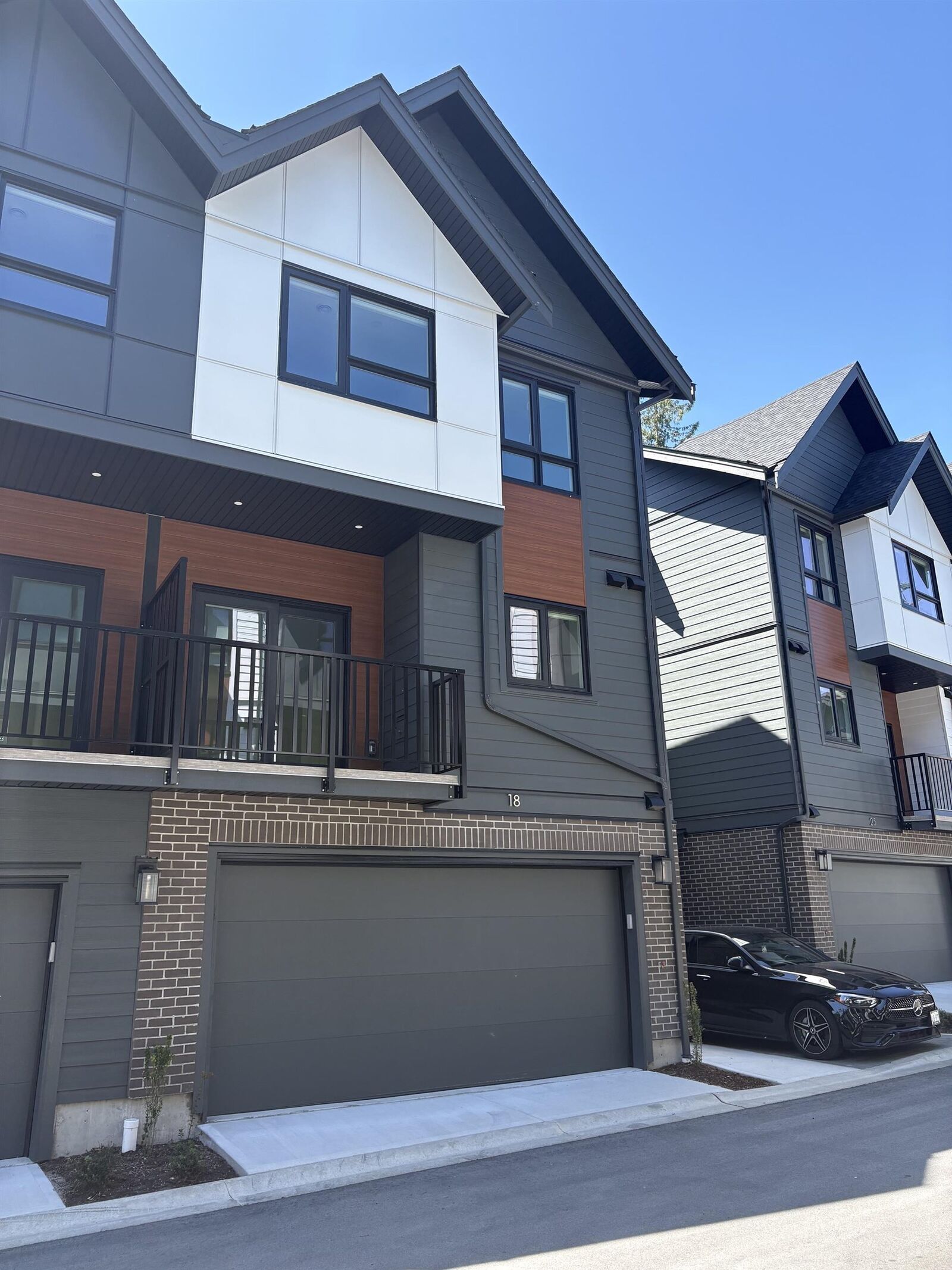 Property Photo:  1959 165A Street 18  BC V3Z 1K3 