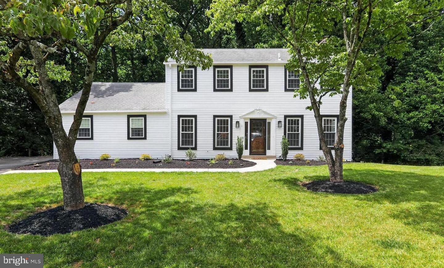 Property Photo: 688 Meadowbrook Lane PA 19063