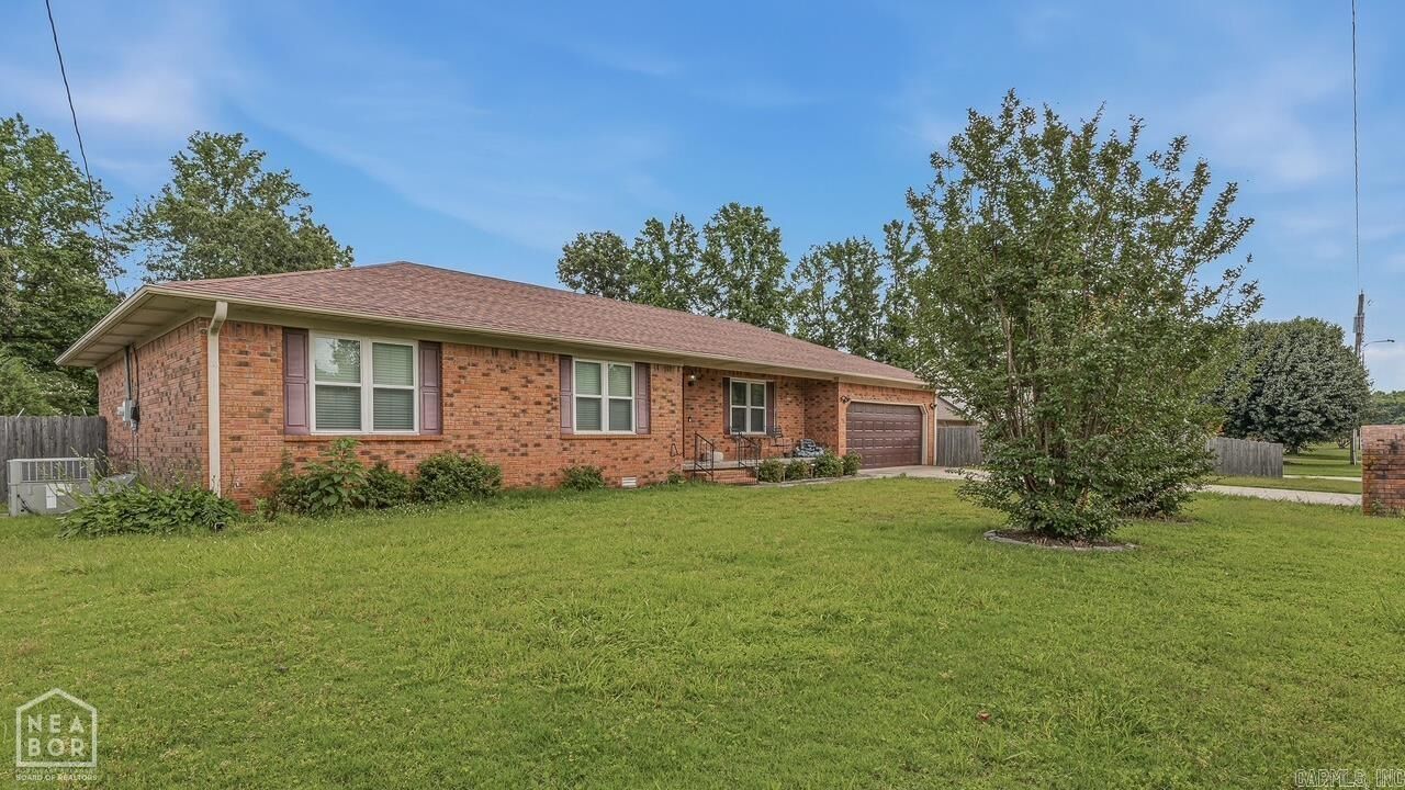 Property Photo: 1303 Daniel Drive AR 72450