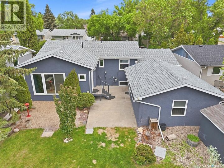 Property Photo:  15 Selkirk Crescent  SK S7L 4J4 