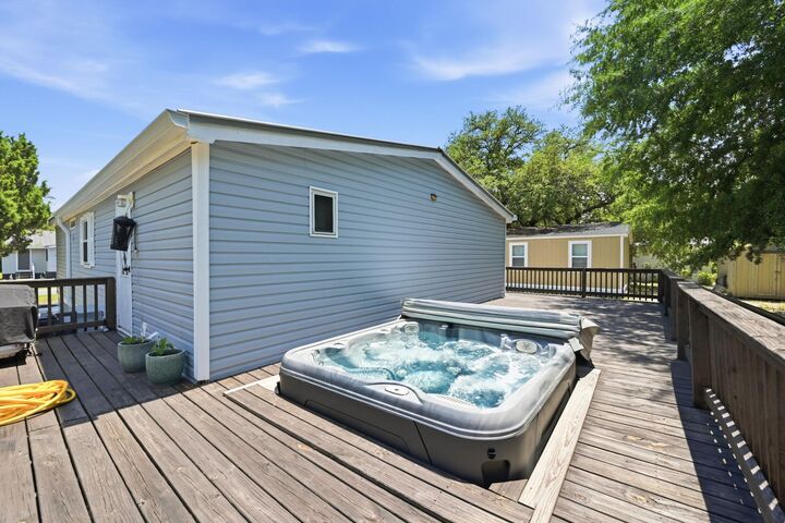 Property Photo: 132 Crooked Island Circle SC 29576