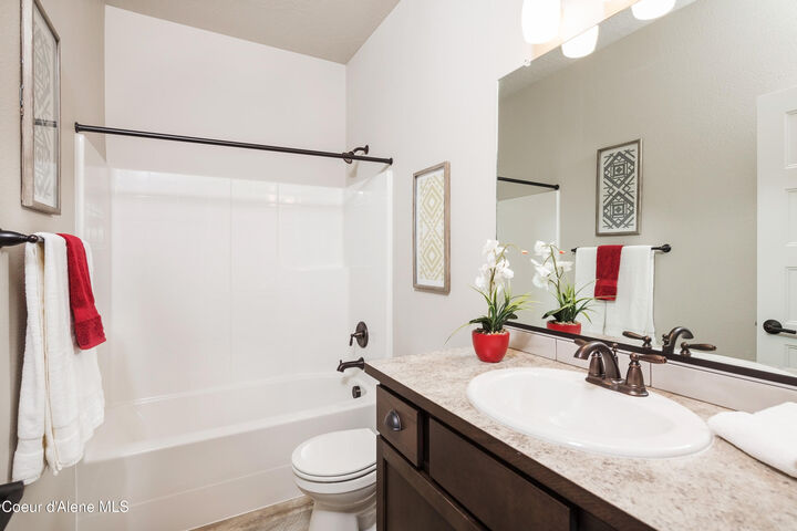 Property Photo: 1100 E Walton Ct ID 83854