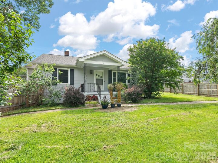Property Photo:  41 Cedar Street  NC 28803 