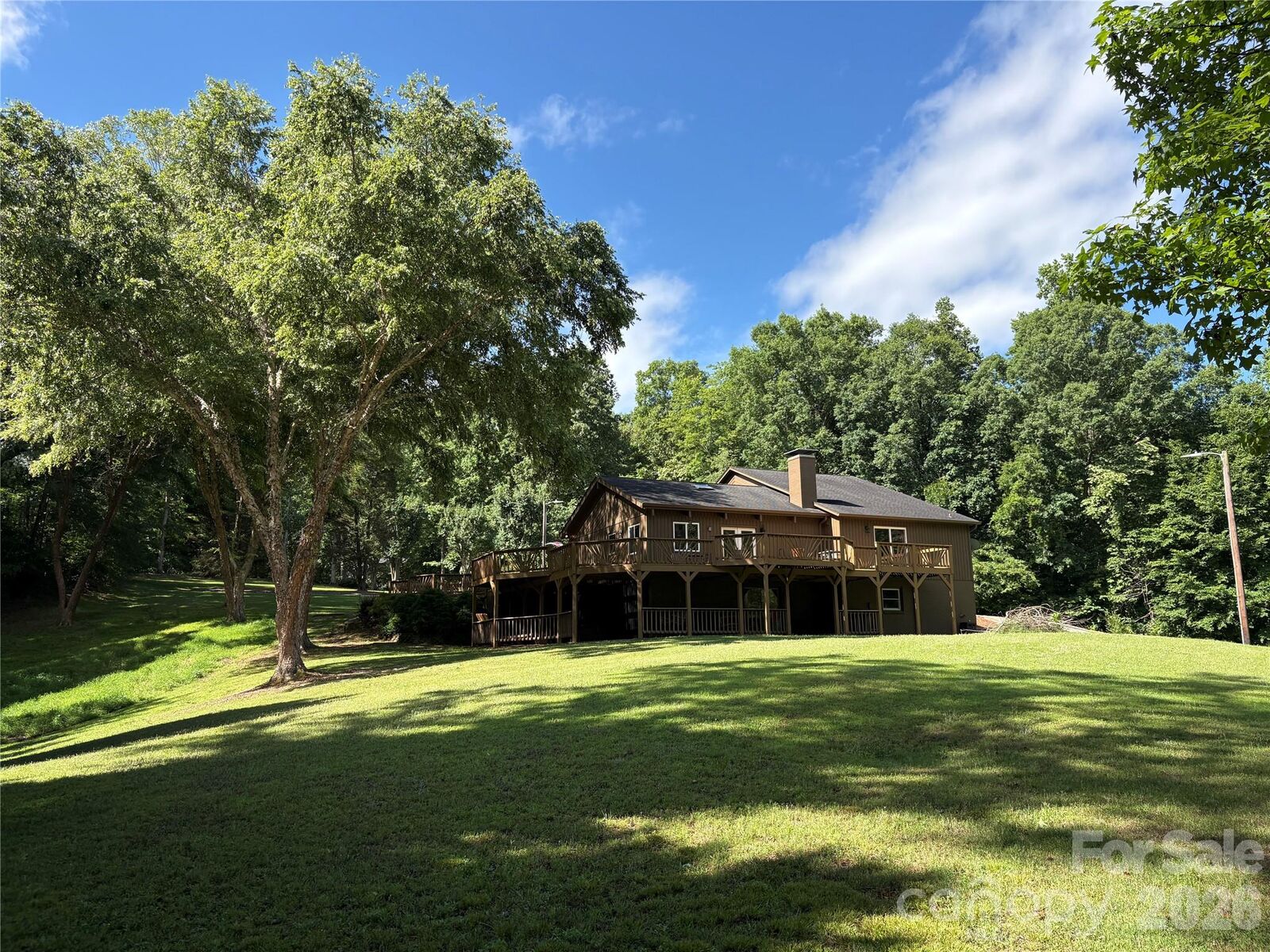 Property Photo: 214 Fallingwood Circle NC 28056