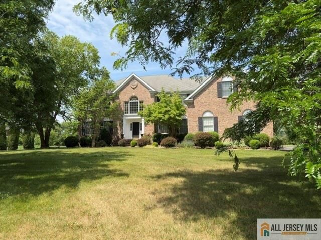 Property Photo:  4 Applegate Court  NJ 08512 