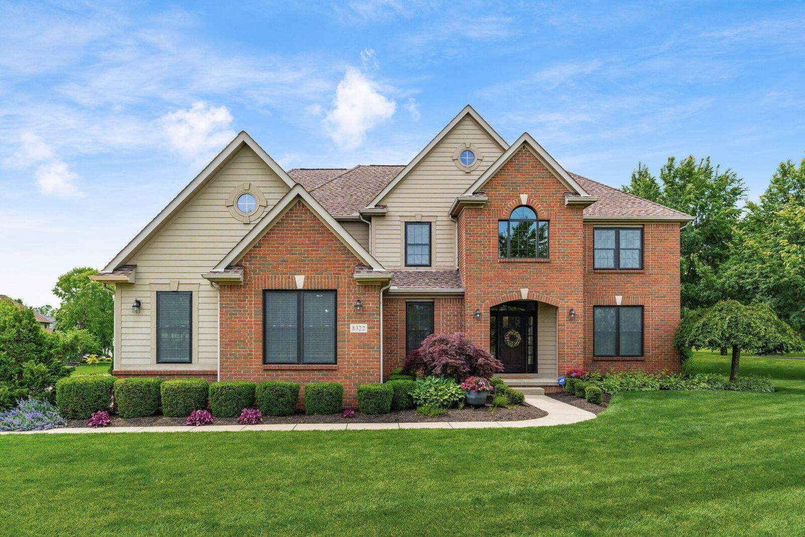 Property Photo: 8322 Meadowmoore Place OH 43147