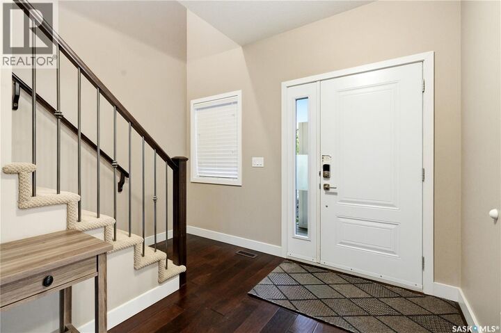 Property Photo: 433 Redwood Crescent SK S0K 0A1