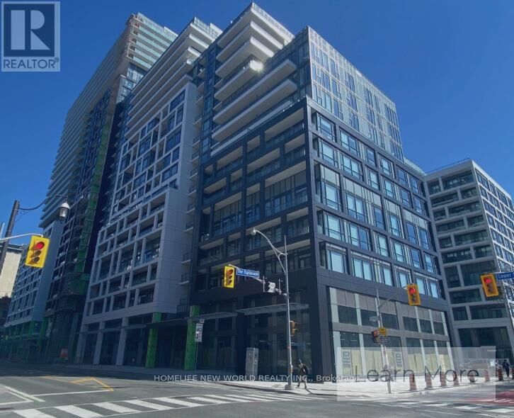 Property Photo:  121 Lower Sherbourne Street Ph1943  ON M5A 0W8 