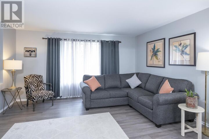 Property Photo:  821 Michigan Ave  ON P7A 6K5 