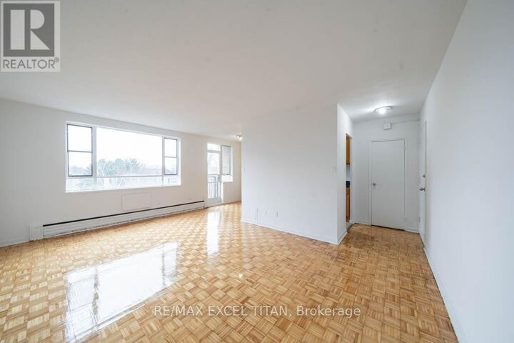 Property Photo:  2895 Bathurst Street 111  ON M6H 3A8 