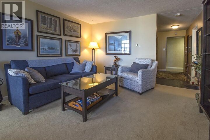 Property Photo:  6651 Minoru Boulevard 1004  BC V6Y 1Z2 
