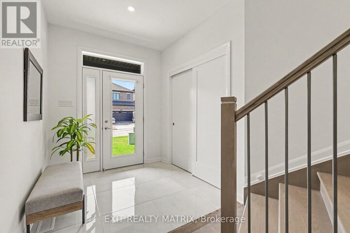 Property Photo:  19 Fossa Terrace  ON K2J 6W4 