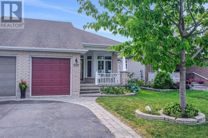 Property Photo:  202 Bulrush Crescent  ON K1T 0E5 