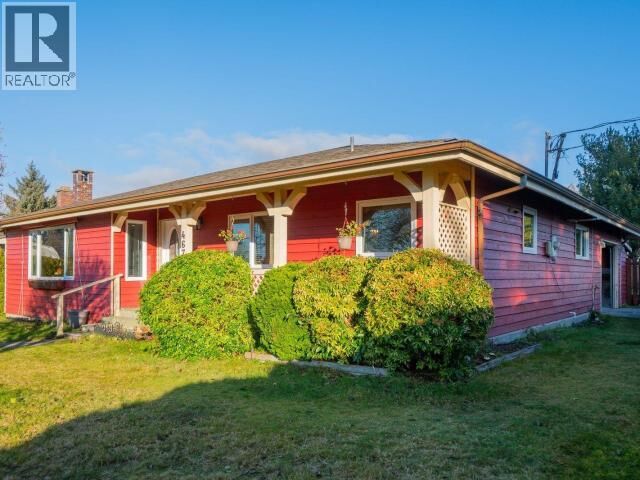 Property Photo: 4678 Ontario Ave BC V8A 5L6