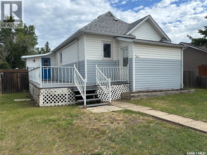 Property Photo:  1012 Stadacona Street E  SK S6H 0K9 