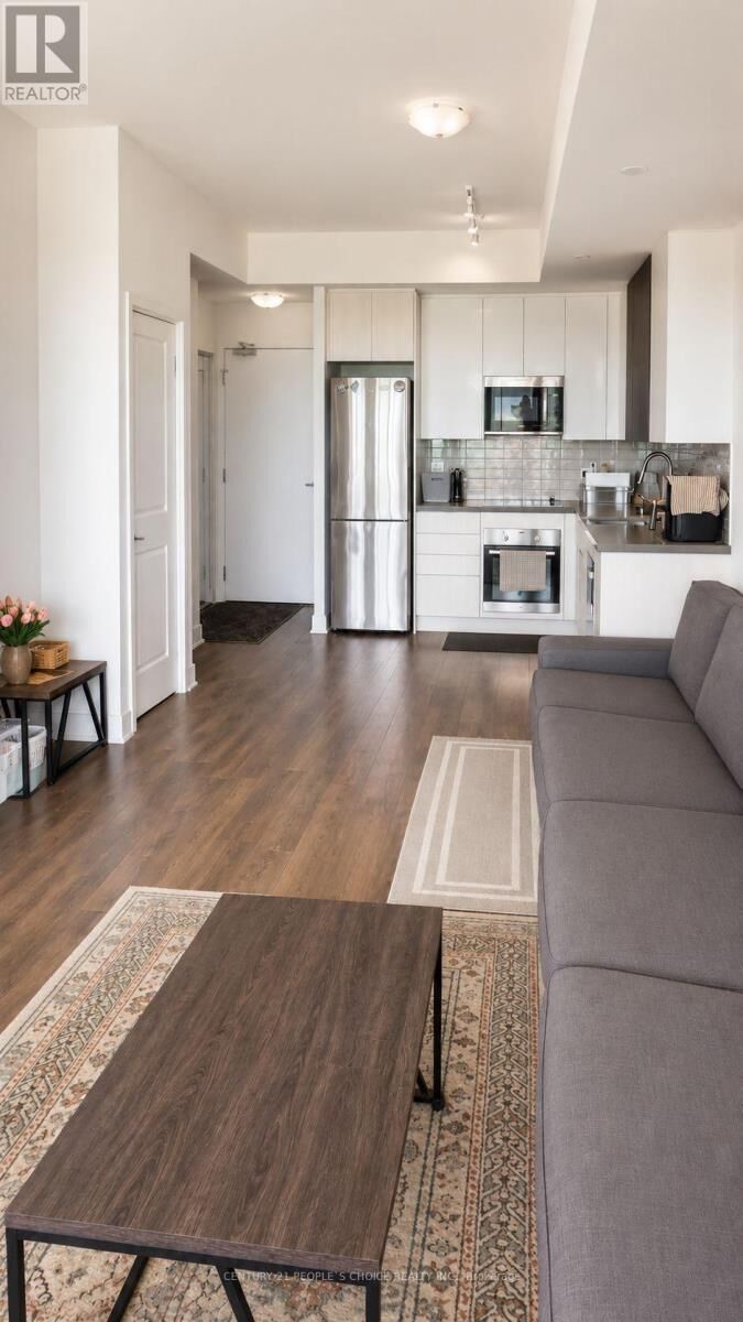 Property Photo:  297 Oak Walk Drive 1702  ON L6H 3R6 