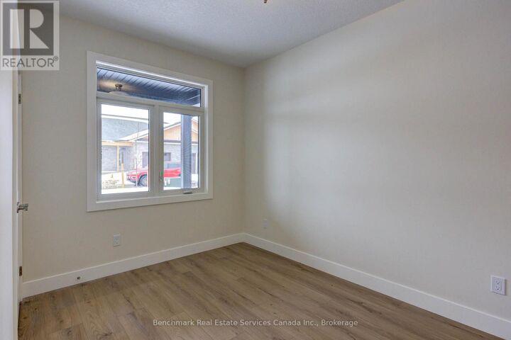 Property Photo: 57 Cavalier Crescent ON N0G 2R0