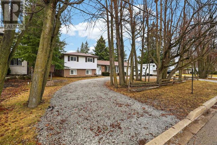 Property Photo: 56 Lakeland Crescent ON L4E 2Z9